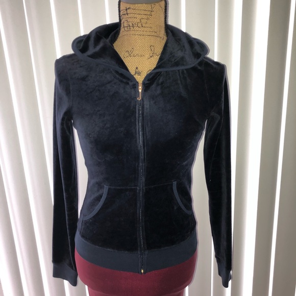 Juicy Couture Bling out Hoodie - Picture 2 of 5